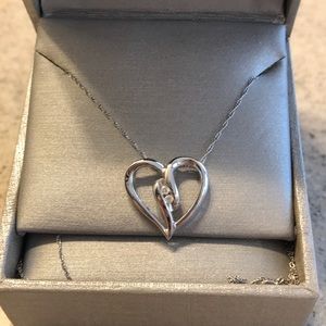 New in Box Zales heart necklace